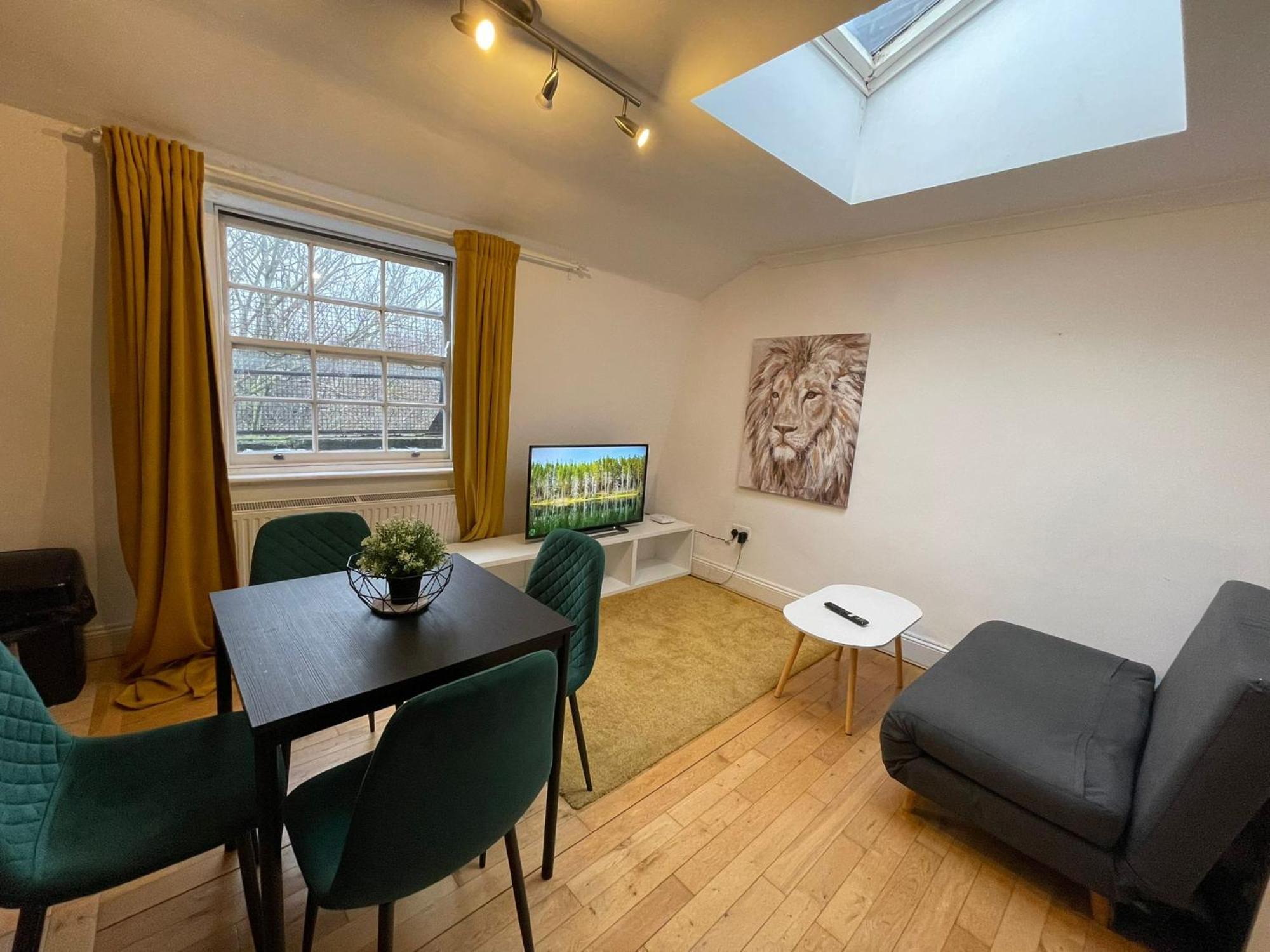 The Islington Hub Apartment London Exterior photo